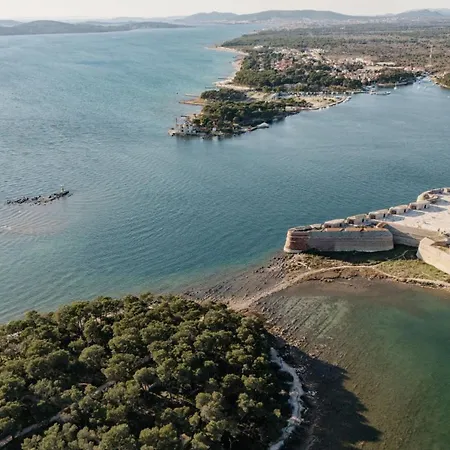 Lis Sibenik Willa